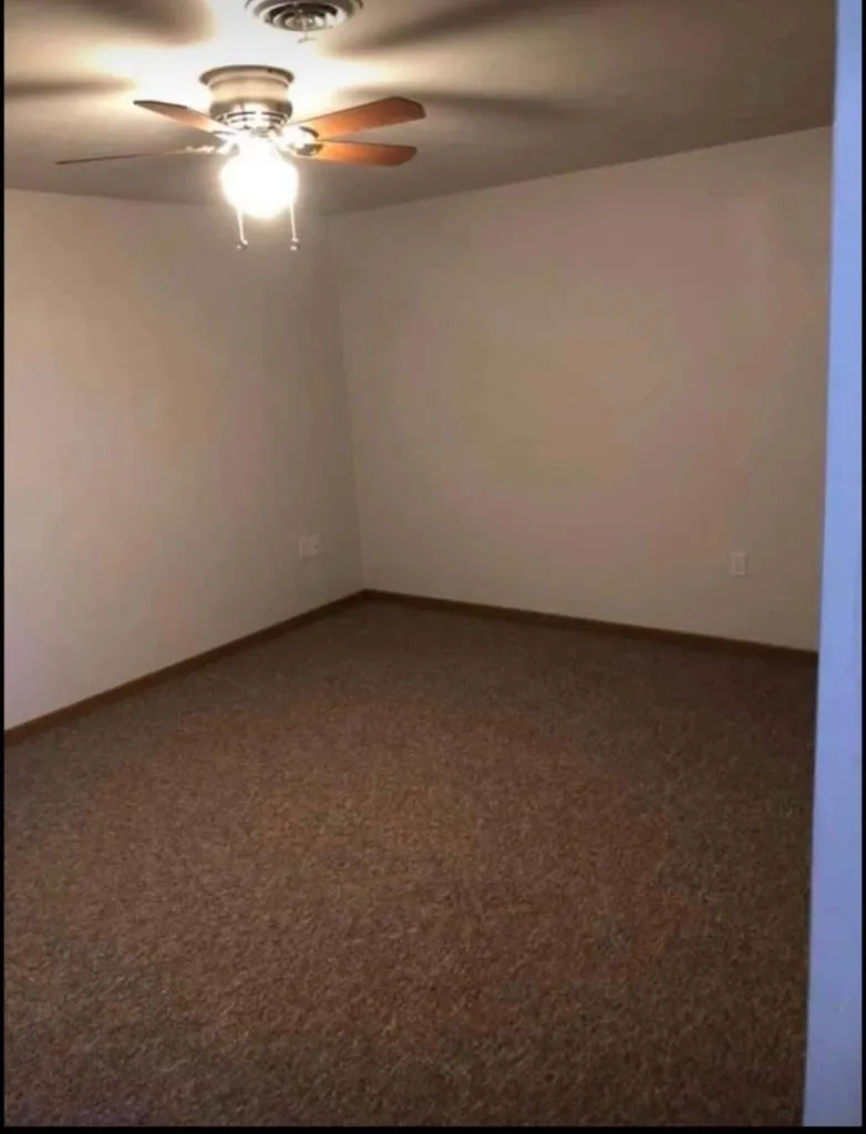 608-610 W Walnut Dr, Sturgeon Bay, Wisconsin 54235, 4 Bedrooms Bedrooms, ,4 BathroomsBathrooms,Multi Family,For Sale,W Walnut Dr,143499