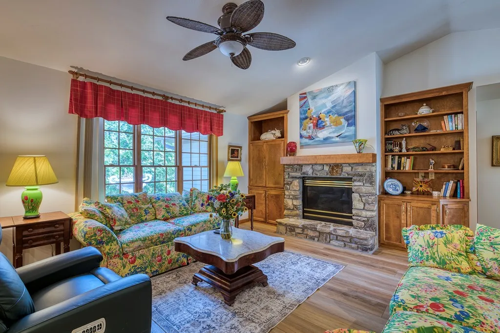 2314 Hidden Maples Pl # 2, Sister Bay Wi 54234, 3 Bedrooms Bedrooms, ,2 BathroomsBathrooms,Condominium,For Sale,Hidden Maples Pl,143918