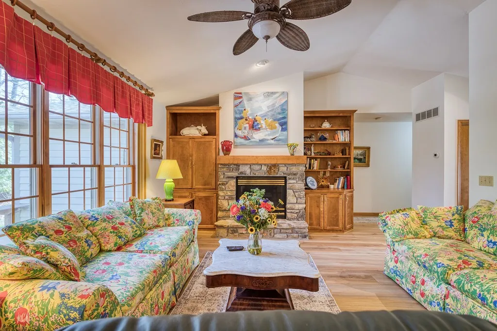 2314 Hidden Maples Pl # 2, Sister Bay Wi 54234, 3 Bedrooms Bedrooms, ,2 BathroomsBathrooms,Condominium,For Sale,Hidden Maples Pl,143918