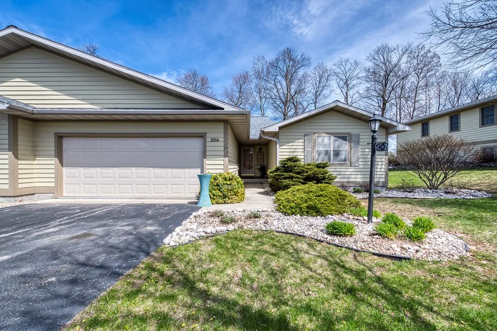 2314 Hidden Maples Pl # 2, Sister Bay Wi 54234, 3 Bedrooms Bedrooms, ,2 BathroomsBathrooms,Condominium,For Sale,Hidden Maples Pl,143918