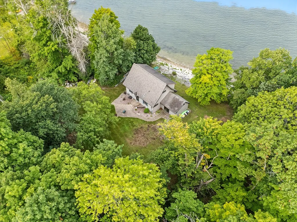 1337 N Bay Shore Rd, Brussels, Wisconsin 54204, 3 Bedrooms Bedrooms, ,1 BathroomBathrooms,Waterfront-Residential,For Sale,N Bay Shore Rd,144475