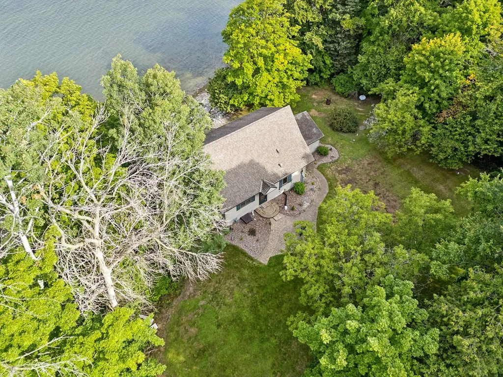 1337 N Bay Shore Rd, Brussels, Wisconsin 54204, 3 Bedrooms Bedrooms, ,1 BathroomBathrooms,Waterfront-Residential,For Sale,N Bay Shore Rd,144475