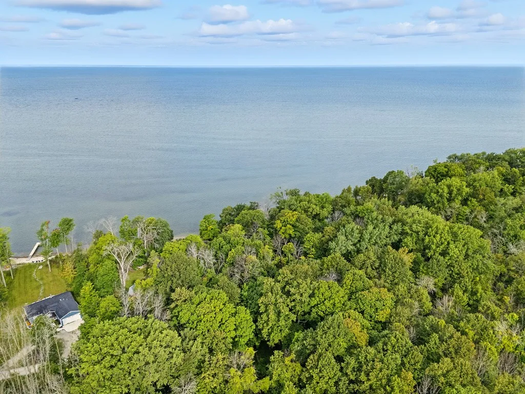 1337 N Bay Shore Rd, Brussels, Wisconsin 54204, 3 Bedrooms Bedrooms, ,1 BathroomBathrooms,Waterfront-Residential,For Sale,N Bay Shore Rd,144475