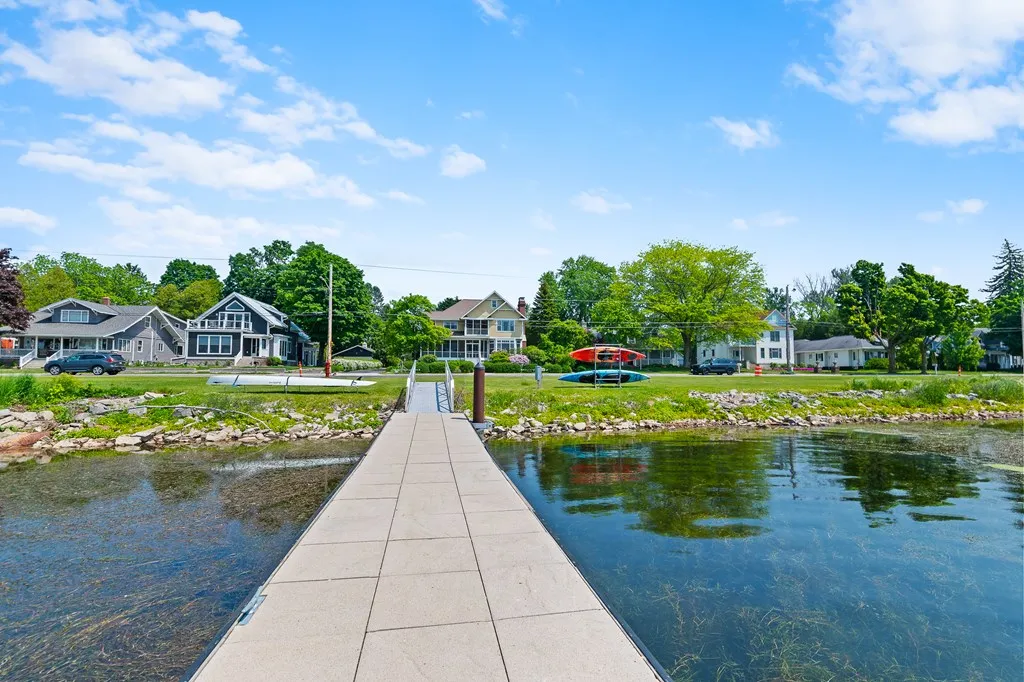 1006 Memorial Dr, Sturgeon Bay, Wisconsin 54235, 4 Bedrooms Bedrooms, ,4 BathroomsBathrooms,Waterfront-Residential,For Sale,Memorial Dr,144124