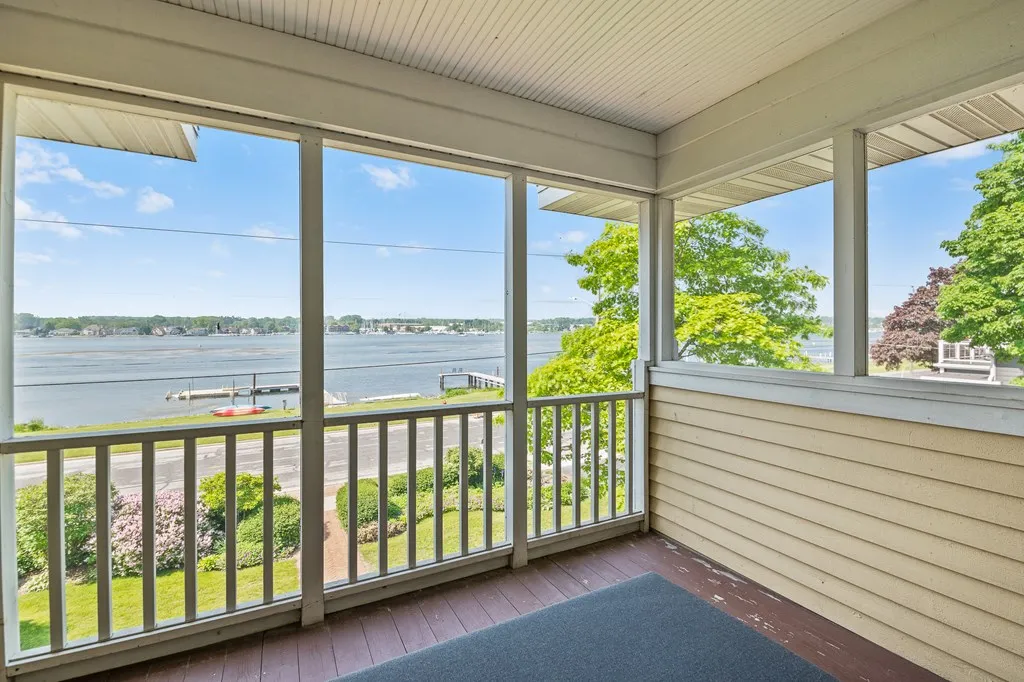 1006 Memorial Dr, Sturgeon Bay, Wisconsin 54235, 4 Bedrooms Bedrooms, ,4 BathroomsBathrooms,Waterfront-Residential,For Sale,Memorial Dr,144124