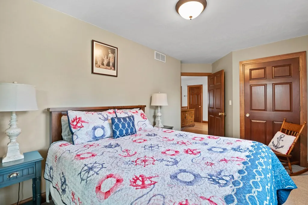 1006 Memorial Dr, Sturgeon Bay, Wisconsin 54235, 4 Bedrooms Bedrooms, ,4 BathroomsBathrooms,Waterfront-Residential,For Sale,Memorial Dr,144124