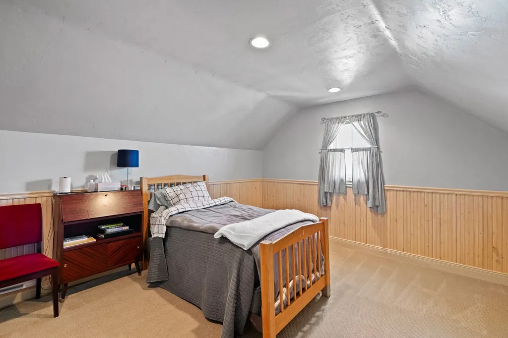 1006 Memorial Dr, Sturgeon Bay, Wisconsin 54235, 4 Bedrooms Bedrooms, ,4 BathroomsBathrooms,Waterfront-Residential,For Sale,Memorial Dr,144124