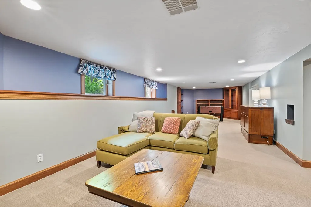 1006 Memorial Dr, Sturgeon Bay, Wisconsin 54235, 4 Bedrooms Bedrooms, ,4 BathroomsBathrooms,Waterfront-Residential,For Sale,Memorial Dr,144124