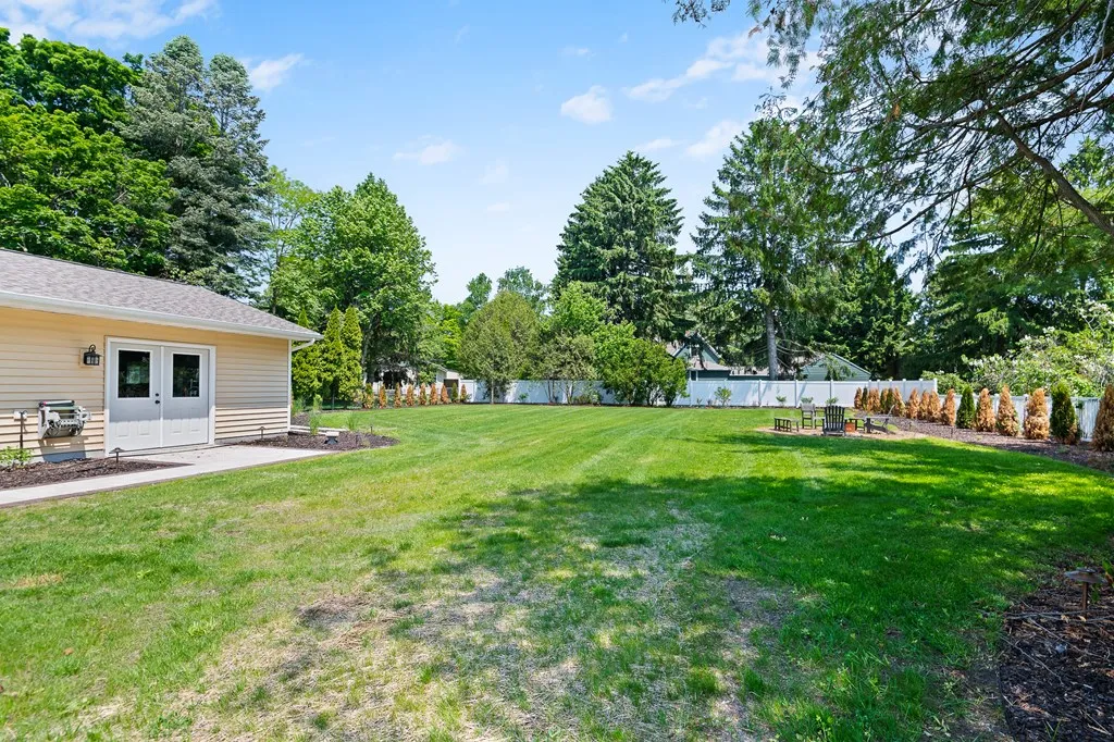1006 Memorial Dr, Sturgeon Bay, Wisconsin 54235, 4 Bedrooms Bedrooms, ,4 BathroomsBathrooms,Waterfront-Residential,For Sale,Memorial Dr,144124