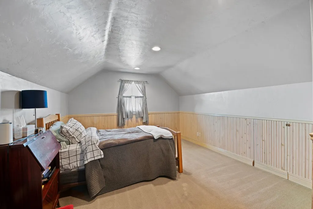 1006 Memorial Dr, Sturgeon Bay, Wisconsin 54235, 4 Bedrooms Bedrooms, ,4 BathroomsBathrooms,Waterfront-Residential,For Sale,Memorial Dr,144124