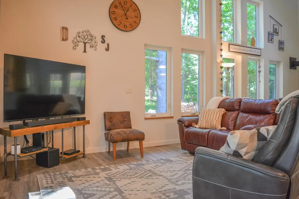 511 N Duluth Ave, Sturgeon Bay Wi 54235, 3 Bedrooms Bedrooms, ,2 BathroomsBathrooms,Inland-Residential,For Sale,N Duluth Ave,143074