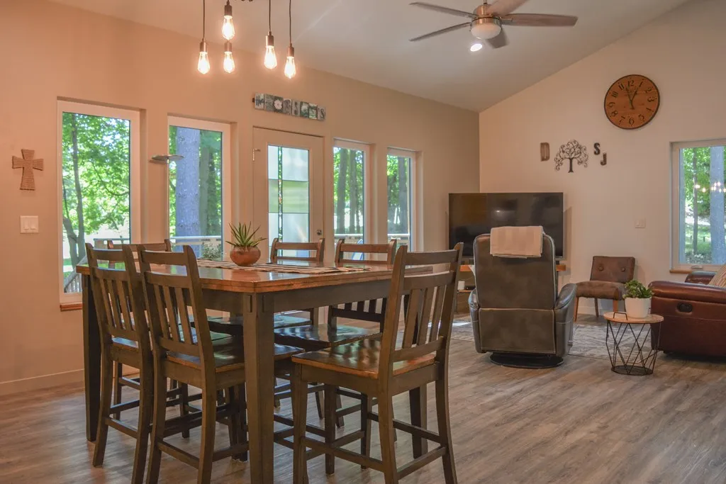 511 N Duluth Ave, Sturgeon Bay Wi 54235, 3 Bedrooms Bedrooms, ,2 BathroomsBathrooms,Inland-Residential,For Sale,N Duluth Ave,143074
