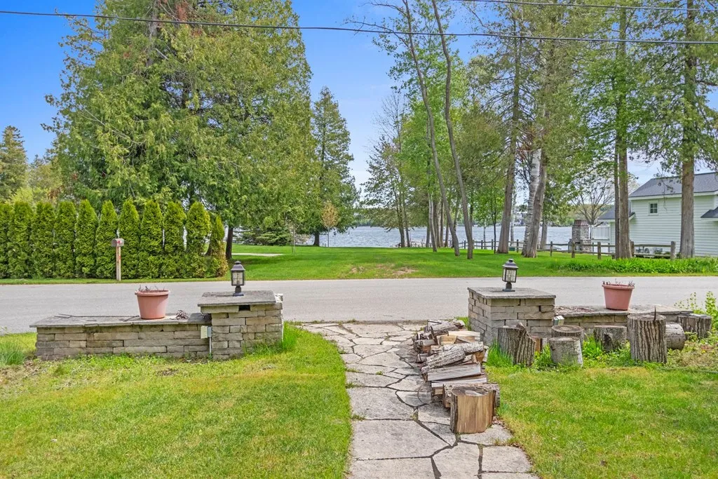 7747 E Shore Dr, Egg Harbor, Wisconsin 54209, 5 Bedrooms Bedrooms, ,4 BathroomsBathrooms,Inland-Residential,For Sale,E Shore Dr,144033