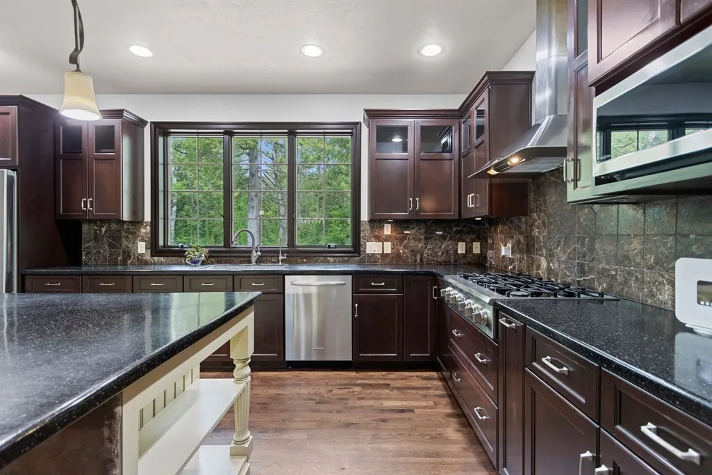7747 E Shore Dr, Egg Harbor, Wisconsin 54209, 5 Bedrooms Bedrooms, ,4 BathroomsBathrooms,Inland-Residential,For Sale,E Shore Dr,144033