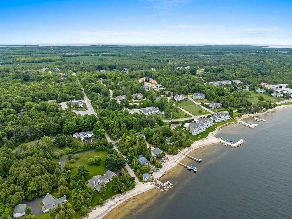 11012 Liberty Park Circle East, Sister Bay, Wisconsin 54234, 4 Bedrooms Bedrooms, ,4 BathroomsBathrooms,Inland-Residential,For Sale,Liberty Park Circle East,144180