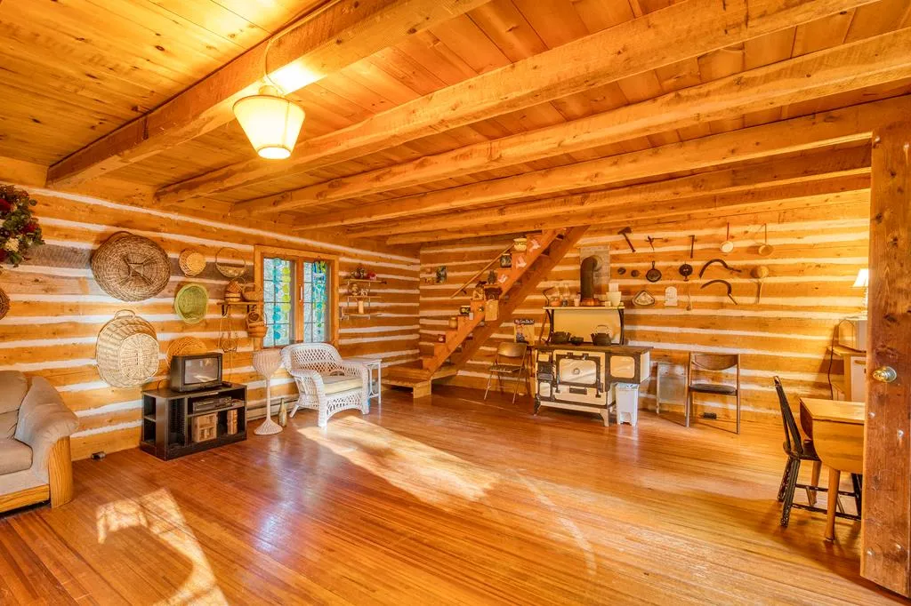 1251 Waters End Rd, Sister Bay Wi 54234, 3 Bedrooms Bedrooms, ,2 BathroomsBathrooms,Inland-Residential,For Sale,Waters End Rd,141595