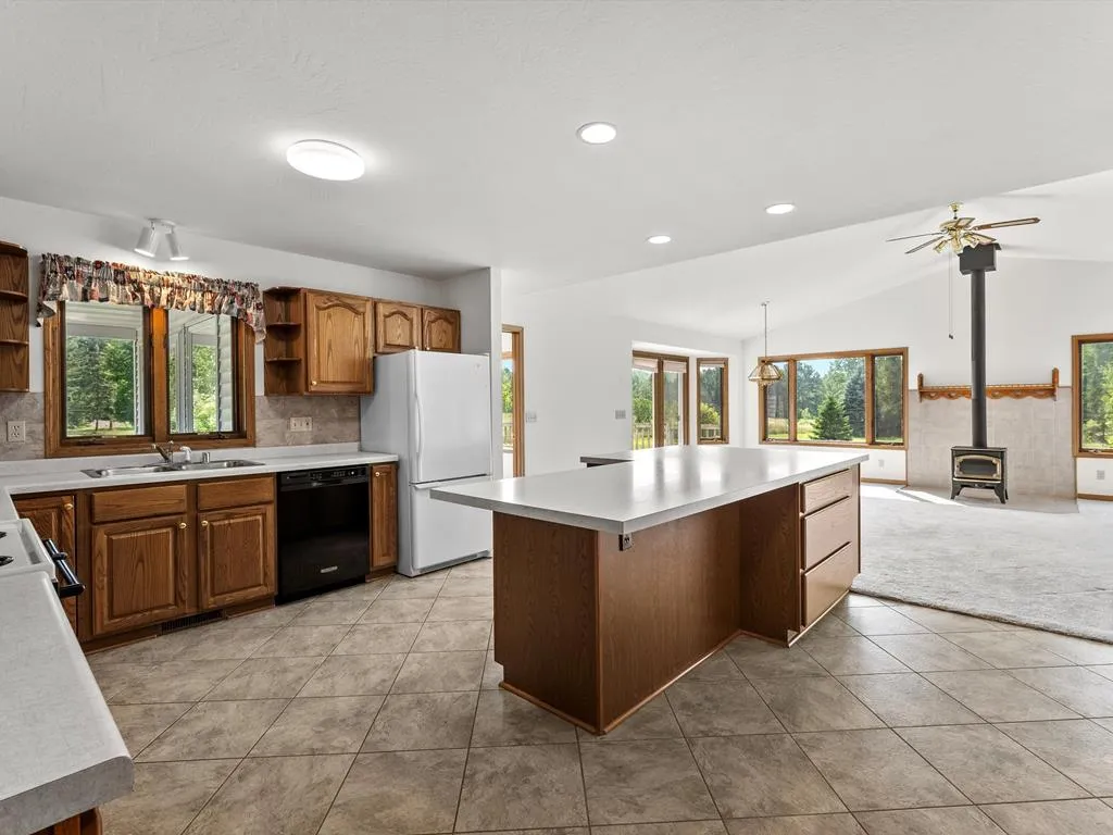 4740 Bluff Dr, Sturgeon Bay Wi 54235, 3 Bedrooms Bedrooms, ,2 BathroomsBathrooms,Inland-Residential,For Sale,Bluff Dr,143114