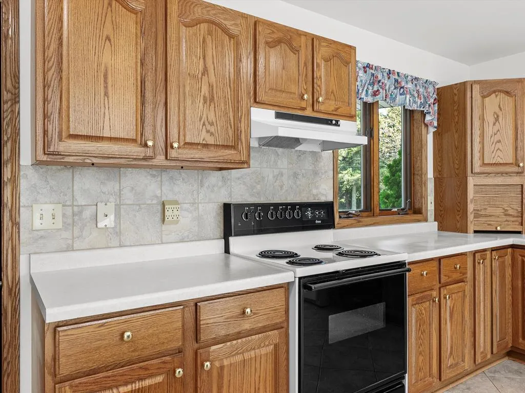 4740 Bluff Dr, Sturgeon Bay Wi 54235, 3 Bedrooms Bedrooms, ,2 BathroomsBathrooms,Inland-Residential,For Sale,Bluff Dr,143114