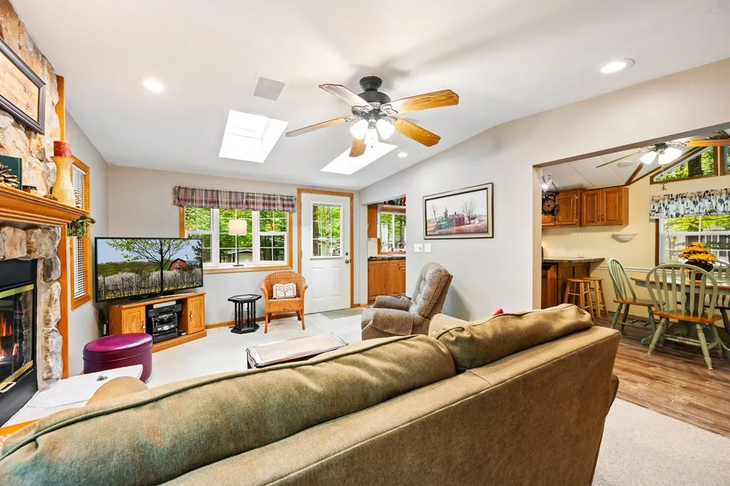 4286 Harbor School Rd, Egg Harbor Wi 54209, 2 Bedrooms Bedrooms, ,1 BathroomBathrooms,Condominium,For Sale,Harbor School Rd,143156