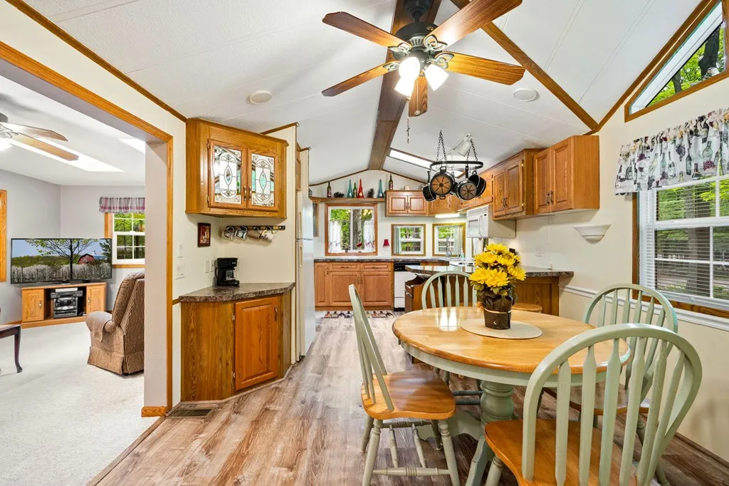 4286 Harbor School Rd, Egg Harbor Wi 54209, 2 Bedrooms Bedrooms, ,1 BathroomBathrooms,Condominium,For Sale,Harbor School Rd,143156