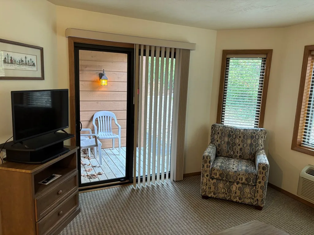 7741 Hwy 42 # 102, Egg Harbor Wi 54209, 1 Bedroom Bedrooms, ,1 BathroomBathrooms,Condominium,For Sale,Hwy 42,143512