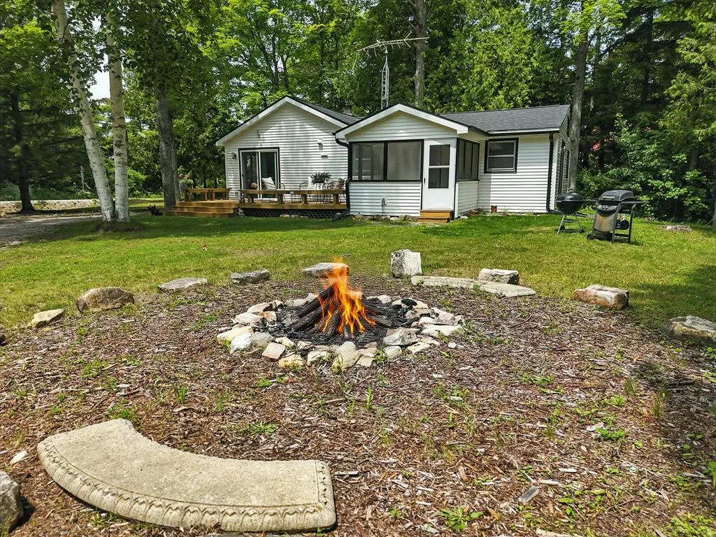 12658 Hwy 42, Gills Rock, Wisconsin 54210, 4 Bedrooms Bedrooms, ,2 BathroomsBathrooms,Inland-Residential,For Sale,Hwy 42,144263