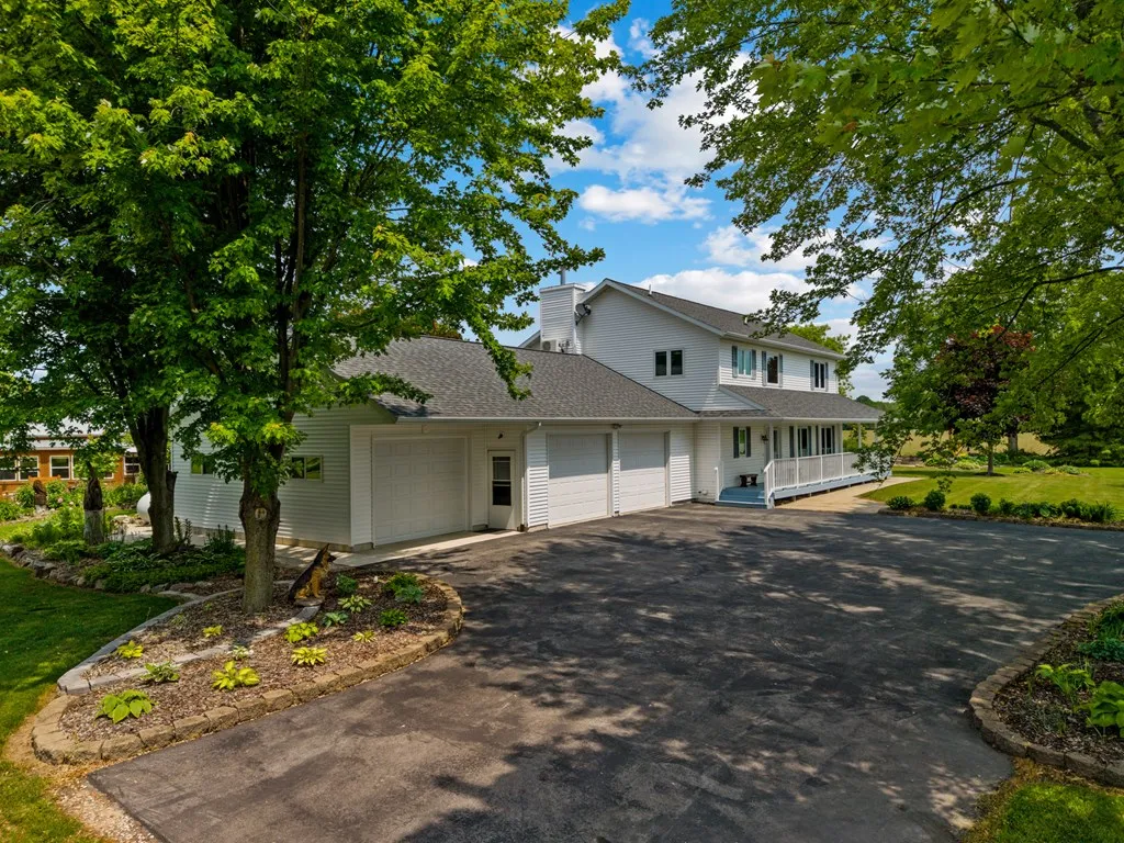 1895 County Hwy Dk, Sturgeon Bay, Wisconsin 54235, 3 Bedrooms Bedrooms, ,3 BathroomsBathrooms,Inland-Residential,For Sale,County Hwy DK,144209