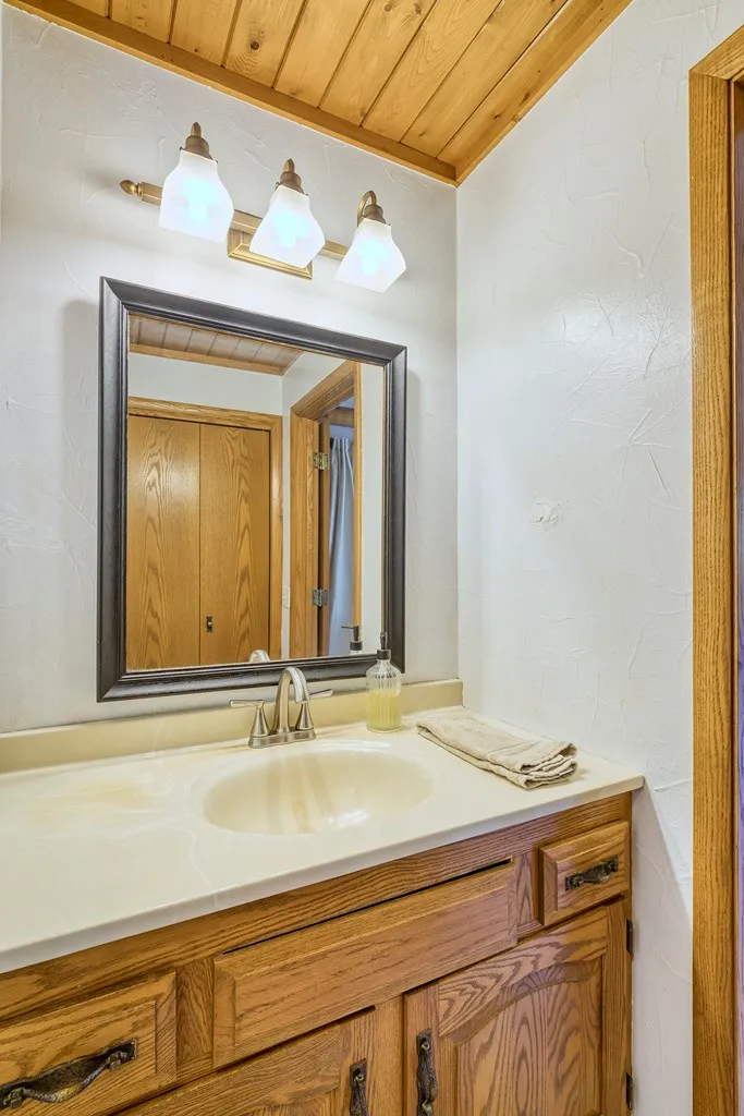 10471 Town Line Dr, Ephraim Wi 54211, 4 Bedrooms Bedrooms, ,2 BathroomsBathrooms,Inland-Residential,For Sale,Town Line Dr,143877