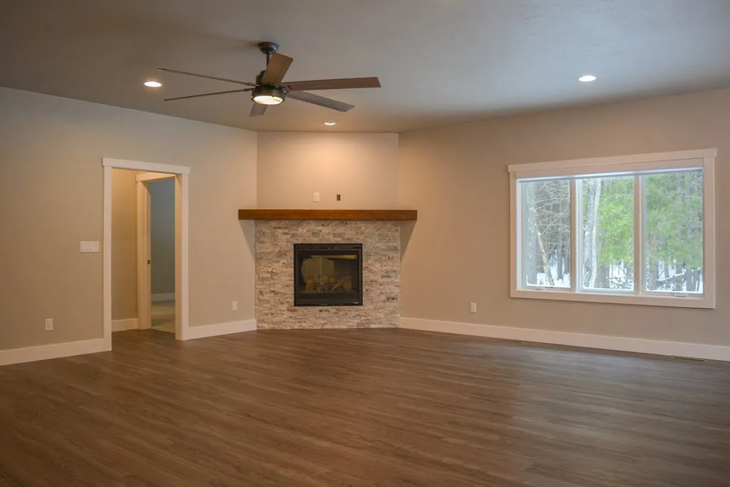 7709 Hwy 42 # 202, Egg Harbor Wi 54209, 2 Bedrooms Bedrooms, ,2 BathroomsBathrooms,Condominium,For Sale,Hwy 42,143472