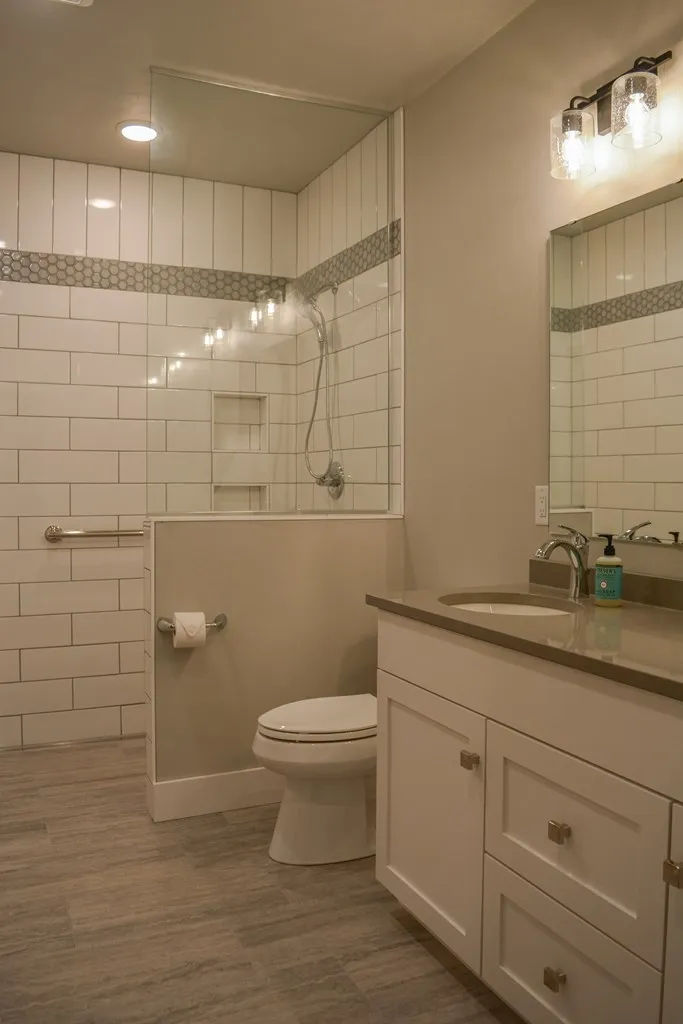 7709 Hwy 42 # 202, Egg Harbor Wi 54209, 2 Bedrooms Bedrooms, ,2 BathroomsBathrooms,Condominium,For Sale,Hwy 42,143472