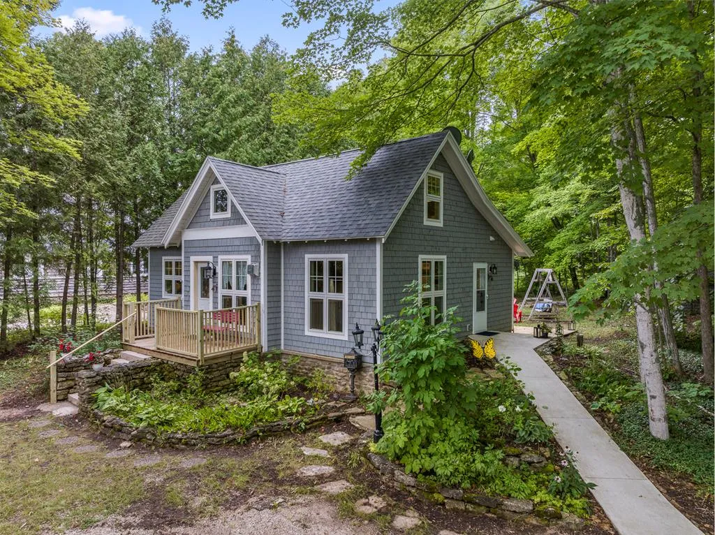 9825 Hwy 57, Sister Bay Wi 54234, 3 Bedrooms Bedrooms, ,1 BathroomBathrooms,Inland-Residential,For Sale,Hwy 57,143567