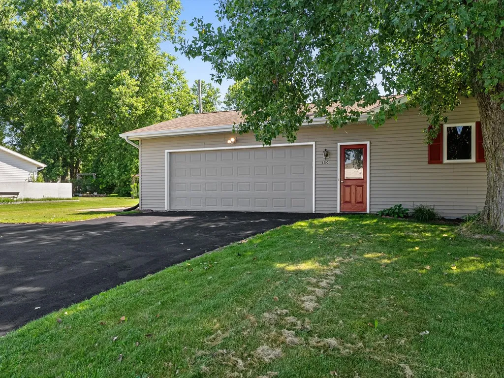 1510 Iowa Pl, Sturgeon Bay, Wisconsin 54235, 3 Bedrooms Bedrooms, ,2 BathroomsBathrooms,Inland-Residential,For Sale,Iowa Pl,144344