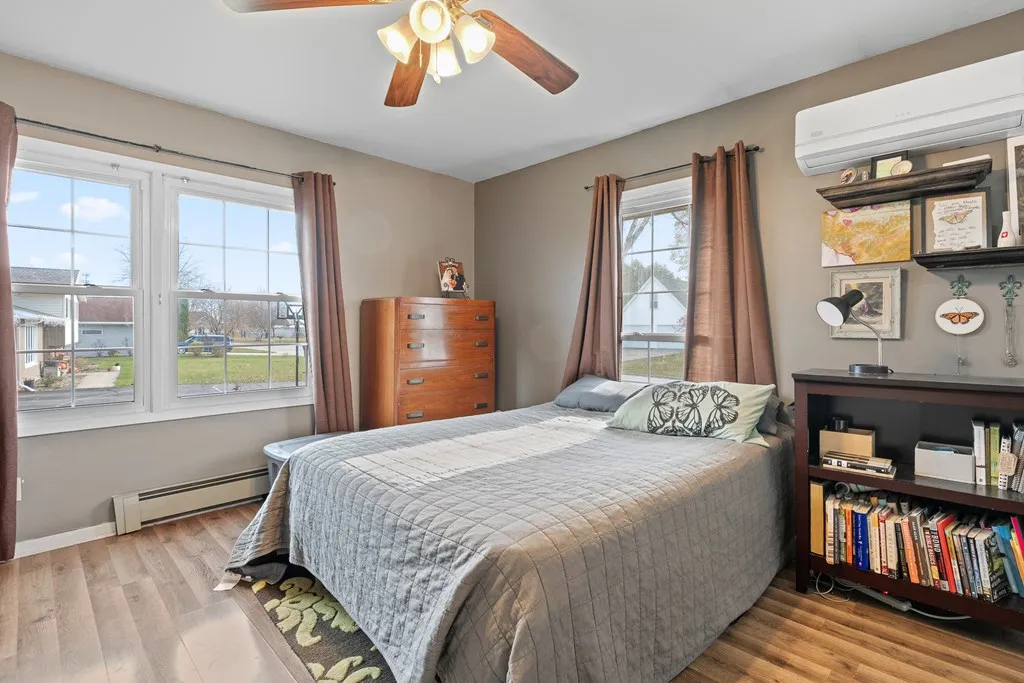 914 N 8th Pl, Sturgeon Bay Wi 54235, 4 Bedrooms Bedrooms, ,3 BathroomsBathrooms,Inland-Residential,For Sale,N 8th Pl,141199
