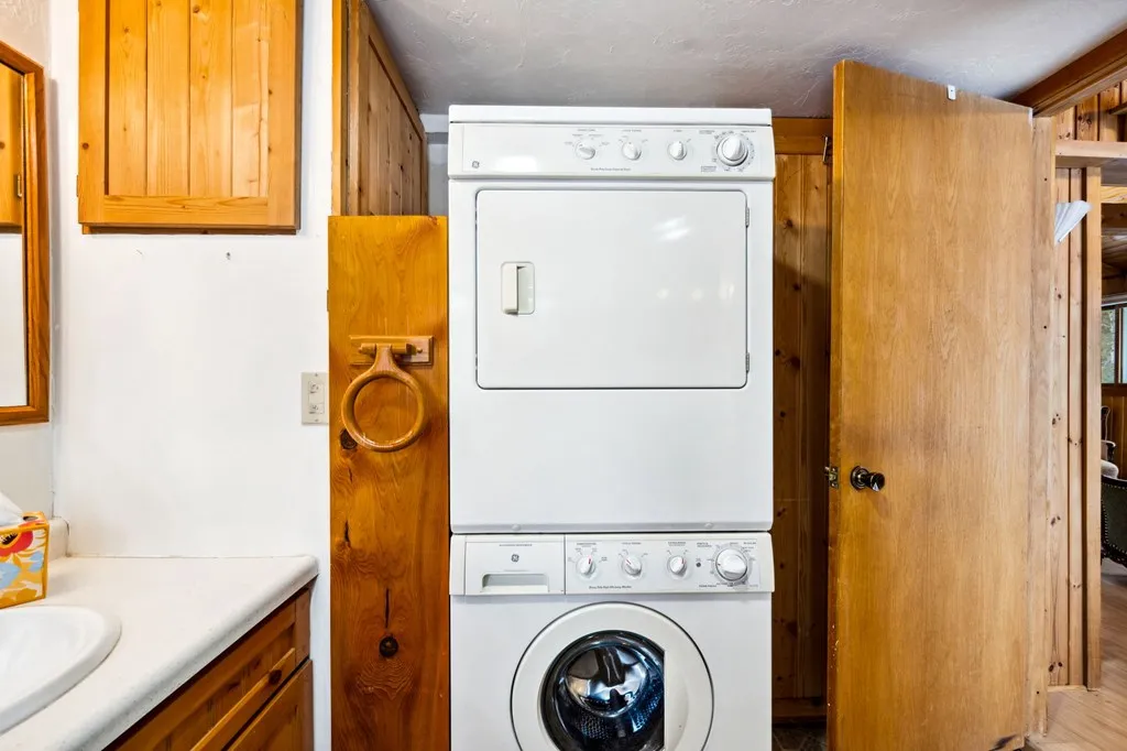 12729 Timberline Rd, Ellison Bay Wi 54210, 2 Bedrooms Bedrooms, ,1 BathroomBathrooms,Inland-Residential,For Sale,Timberline Rd,143473