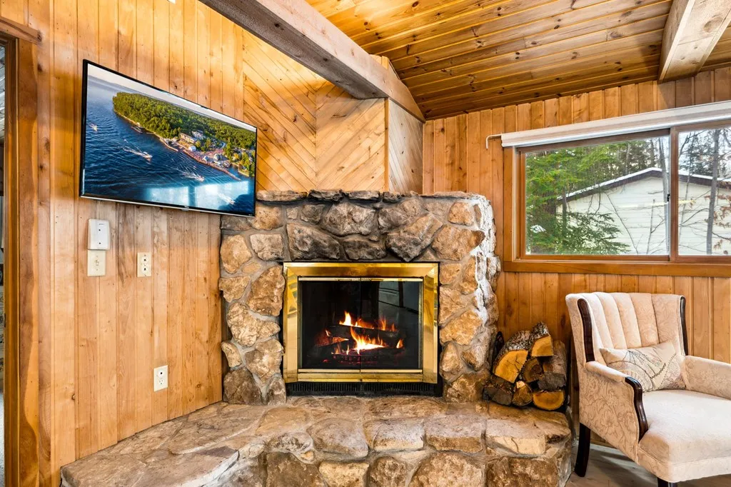12729 Timberline Rd, Ellison Bay Wi 54210, 2 Bedrooms Bedrooms, ,1 BathroomBathrooms,Inland-Residential,For Sale,Timberline Rd,143473