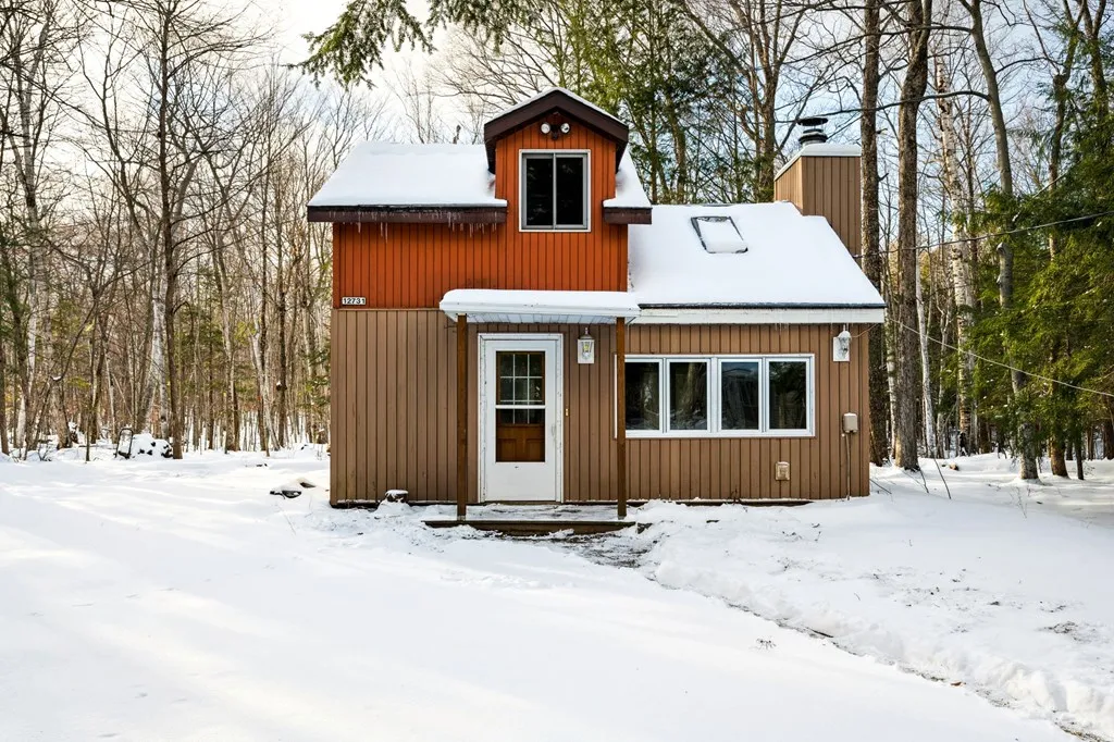 12729 Timberline Rd, Ellison Bay Wi 54210, 2 Bedrooms Bedrooms, ,1 BathroomBathrooms,Inland-Residential,For Sale,Timberline Rd,143473