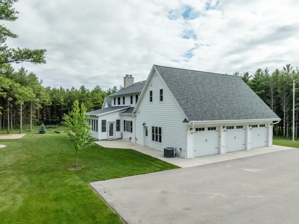 10742/43 White Pine Ln, Sister Bay, Wisconsin 54234, 4 Bedrooms Bedrooms, ,4 BathroomsBathrooms,Inland-Residential,For Sale,White Pine Ln,144202