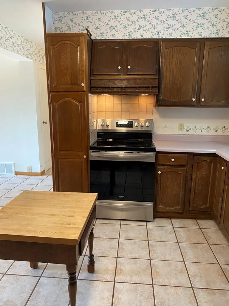 916 N 8th Ave, Sturgeon Bay, Wisconsin 54235, 4 Bedrooms Bedrooms, ,2 BathroomsBathrooms,Inland-Residential,For Sale,N 8th Ave,144400