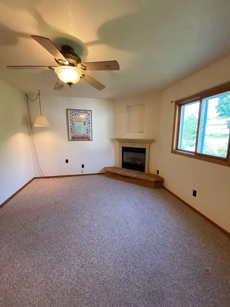916 N 8th Ave, Sturgeon Bay, Wisconsin 54235, 4 Bedrooms Bedrooms, ,2 BathroomsBathrooms,Inland-Residential,For Sale,N 8th Ave,144400