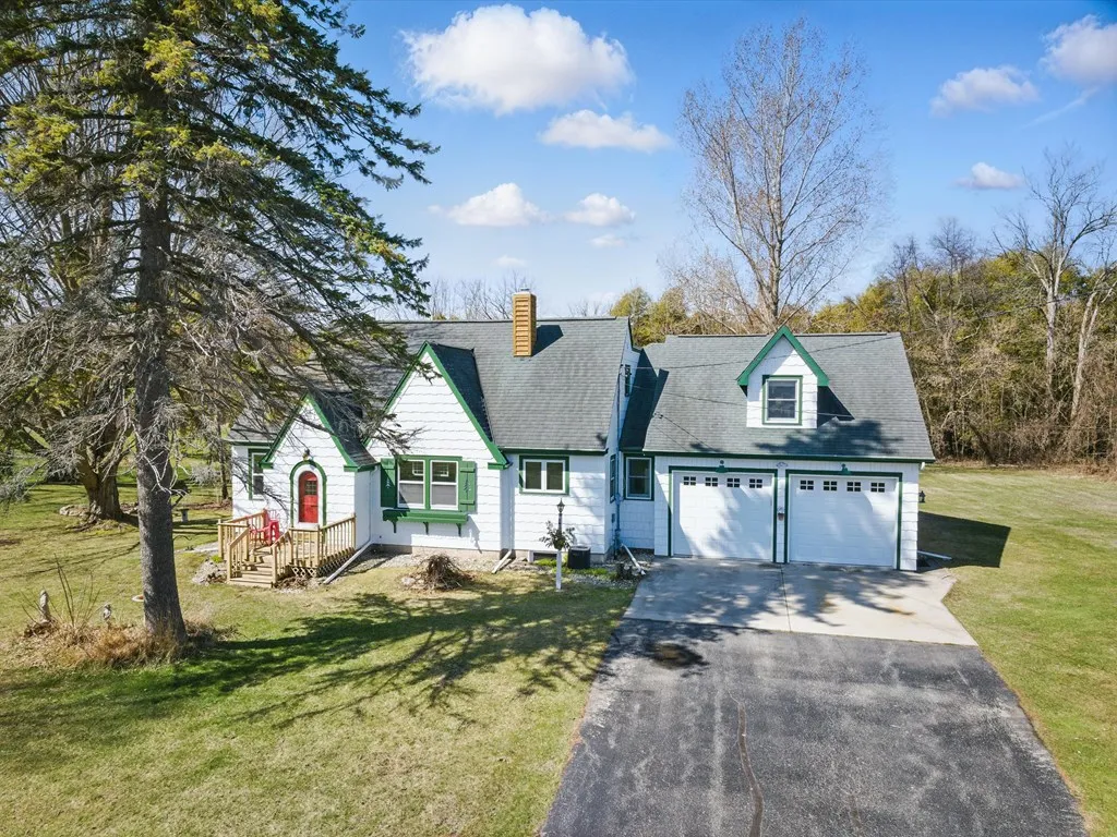 351 S Forestville Ave, Forestville Wi 54213, 3 Bedrooms Bedrooms, ,3 BathroomsBathrooms,Inland-Residential,For Sale,Forestville Ave,143853