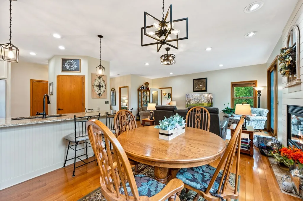 4396 Cricket Ln, Sturgeon Bay, Wisconsin 54235, 3 Bedrooms Bedrooms, ,2 BathroomsBathrooms,Inland-Residential,For Sale,Cricket Ln,144532