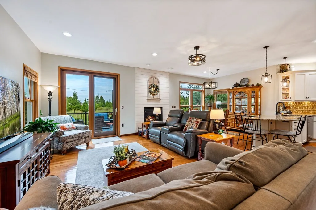 4396 Cricket Ln, Sturgeon Bay, Wisconsin 54235, 3 Bedrooms Bedrooms, ,2 BathroomsBathrooms,Inland-Residential,For Sale,Cricket Ln,144532