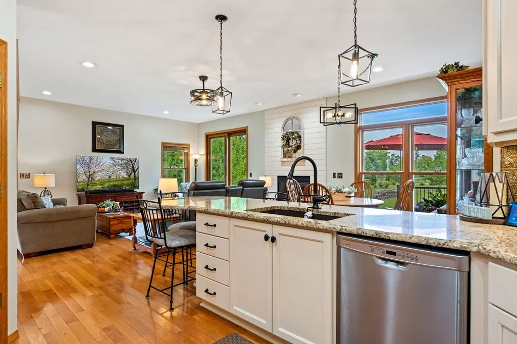 4396 Cricket Ln, Sturgeon Bay, Wisconsin 54235, 3 Bedrooms Bedrooms, ,2 BathroomsBathrooms,Inland-Residential,For Sale,Cricket Ln,144532