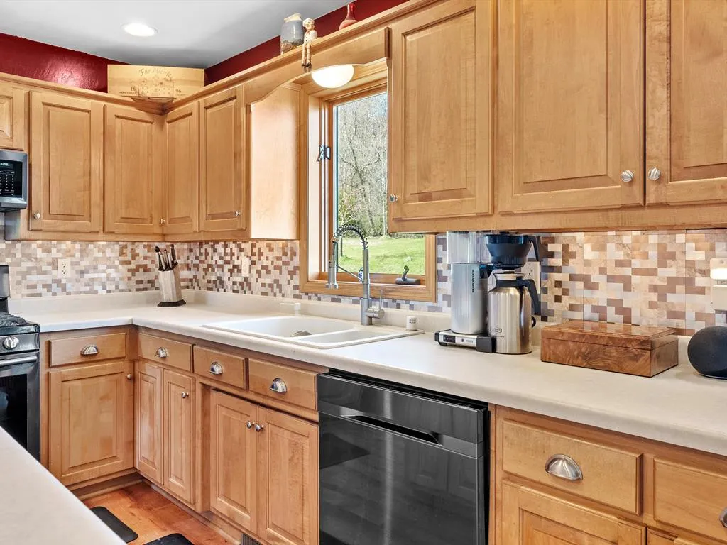 5660 Gordon Rd, Sturgeon Bay Wi 54235, 3 Bedrooms Bedrooms, ,3 BathroomsBathrooms,Inland-Residential,For Sale,Gordon Rd,141553