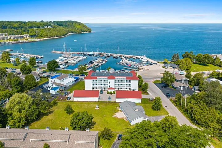 10722 N Bay Shore Dr # 104, Sister Bay Wi 54234, 3 Bedrooms Bedrooms, ,2 BathroomsBathrooms,Condominium,For Sale,N Bay Shore Dr,143914