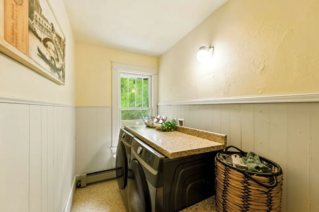 808 Superior St, Sturgeon Bay, Wisconsin 54235, 4 Bedrooms Bedrooms, ,2 BathroomsBathrooms,Inland-Residential,For Sale,Superior St,144521
