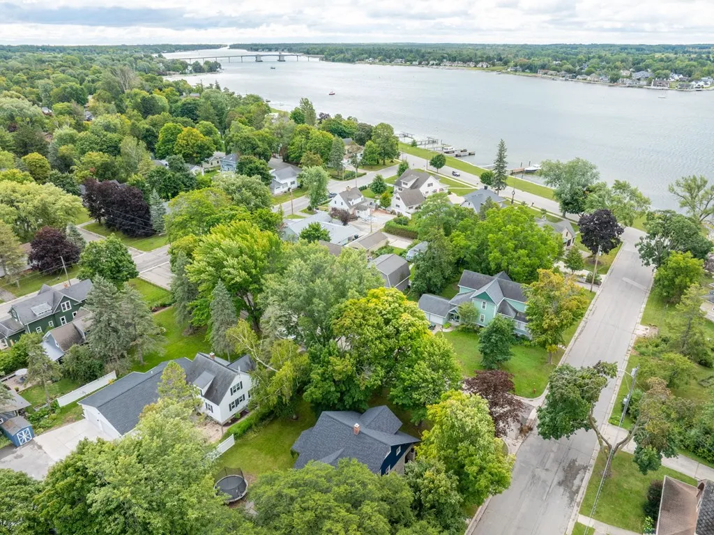808 Superior St, Sturgeon Bay, Wisconsin 54235, 4 Bedrooms Bedrooms, ,2 BathroomsBathrooms,Inland-Residential,For Sale,Superior St,144521