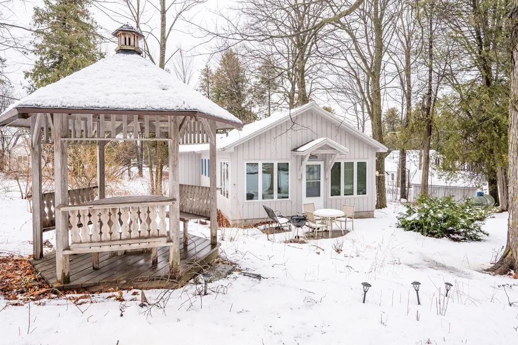 11060 Beach Rd # 1, Sister Bay Wi 54234, 2 Bedrooms Bedrooms, ,1 BathroomBathrooms,Condominium,For Sale,Beach Rd,143720