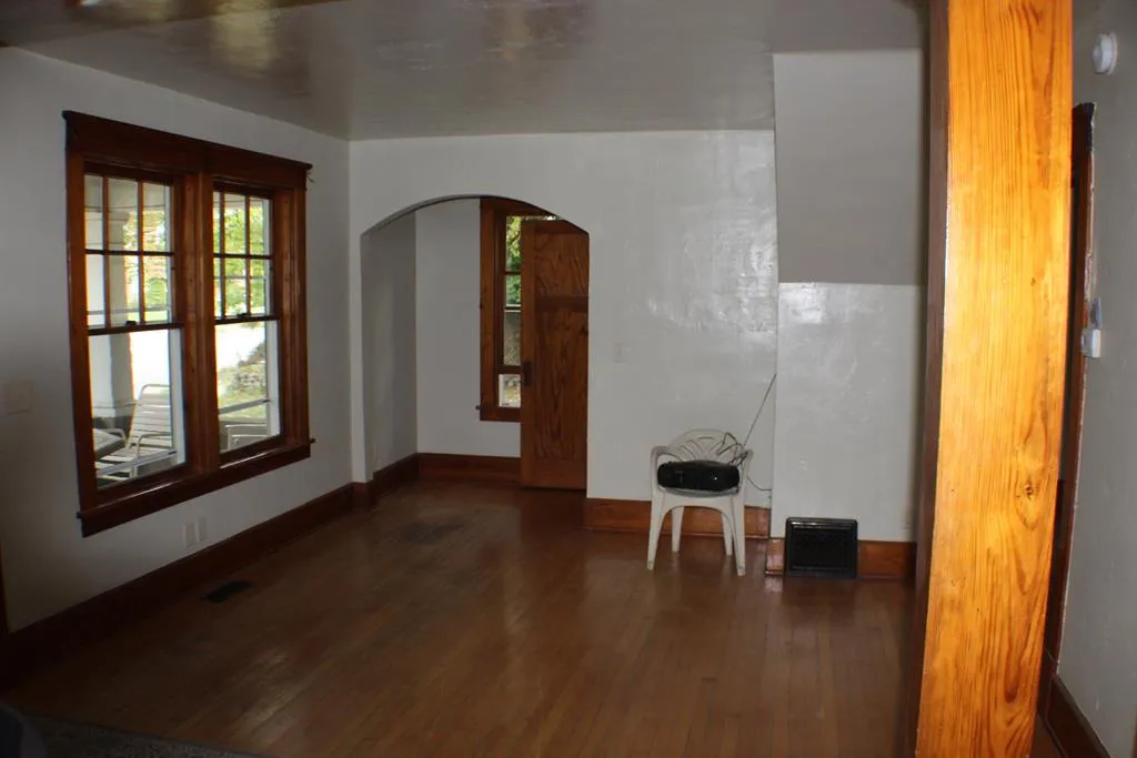 27 S Lansing Ave, Sturgeon Bay Wi 54235, 4 Bedrooms Bedrooms, ,2 BathroomsBathrooms,Inland-Residential,For Sale,S Lansing Ave,141075
