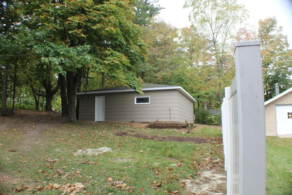 27 S Lansing Ave, Sturgeon Bay Wi 54235, 4 Bedrooms Bedrooms, ,2 BathroomsBathrooms,Inland-Residential,For Sale,S Lansing Ave,141075